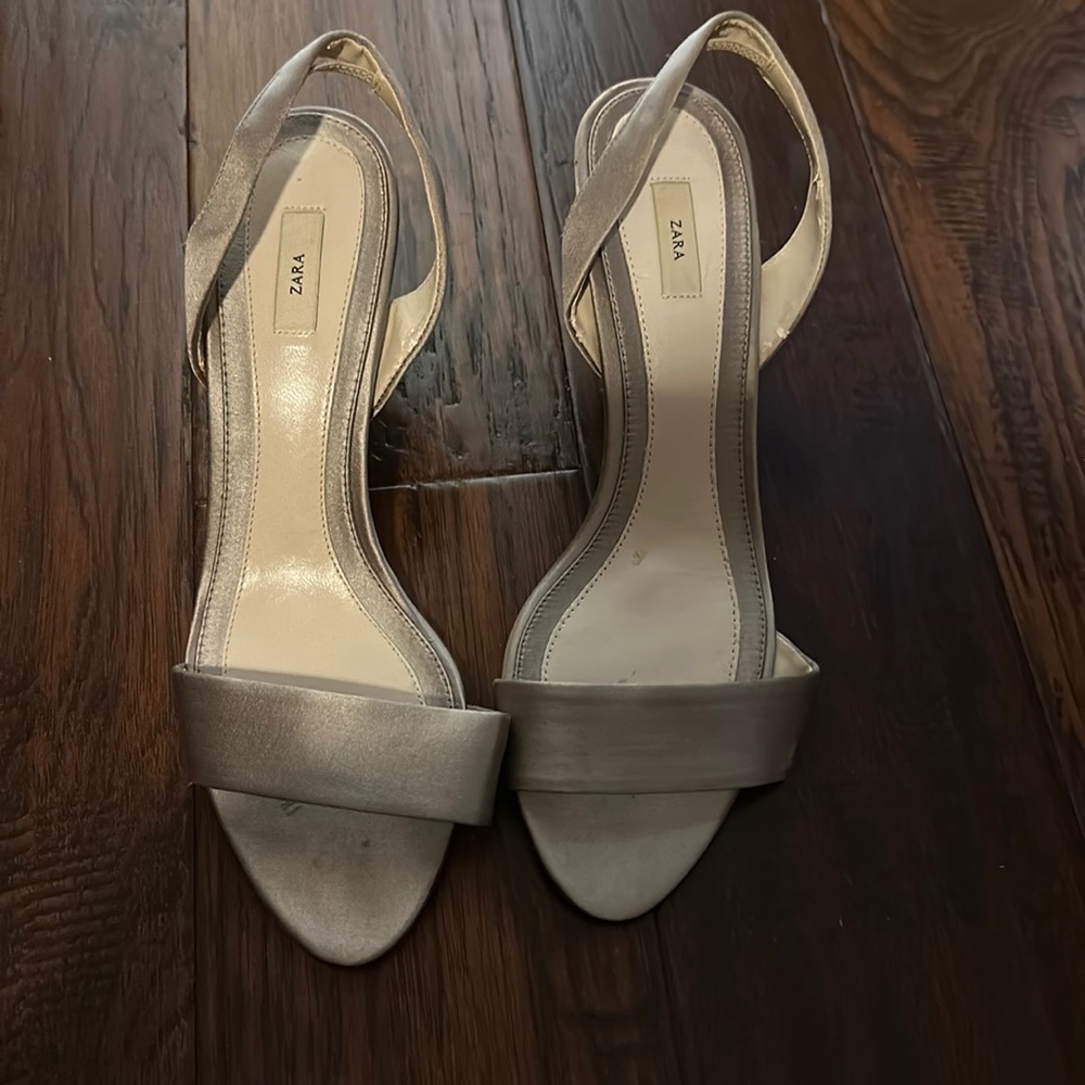 Zara 40/9 heels